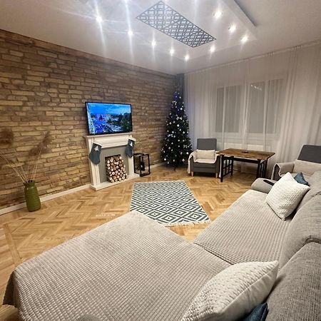 Season One Apartman Seghedin Exterior foto