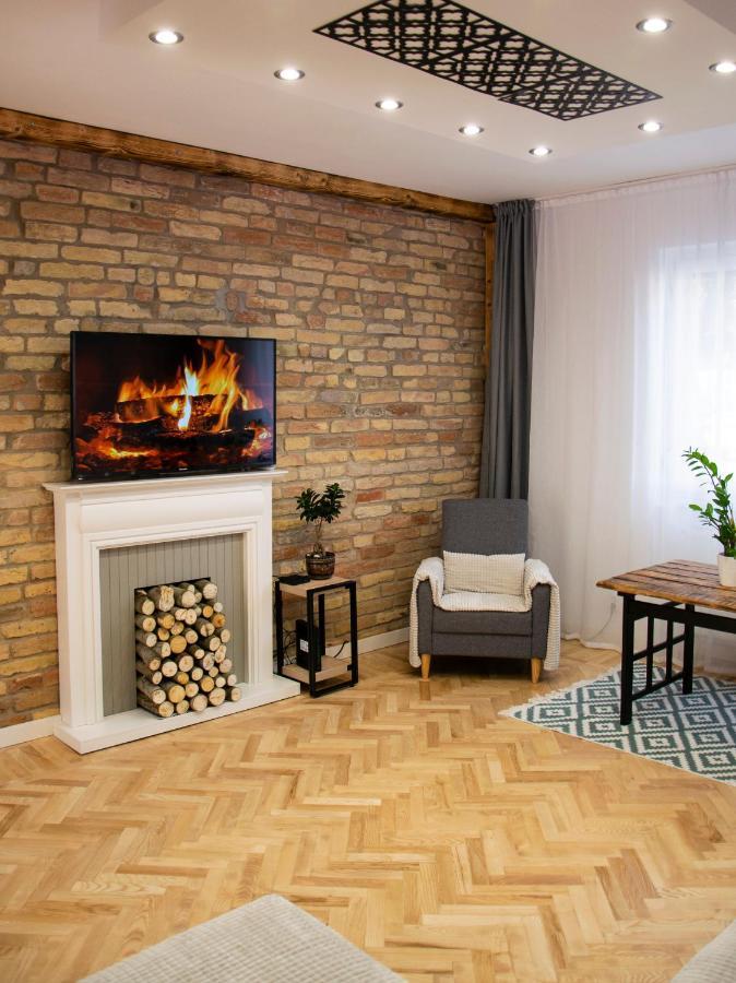 Season One Apartman Seghedin Exterior foto