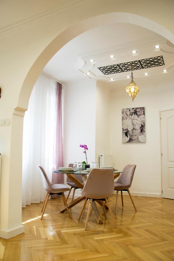 Season One Apartman Seghedin Exterior foto