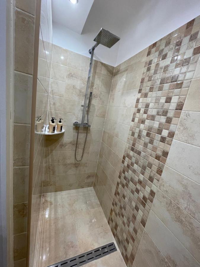 Season One Apartman Seghedin Exterior foto