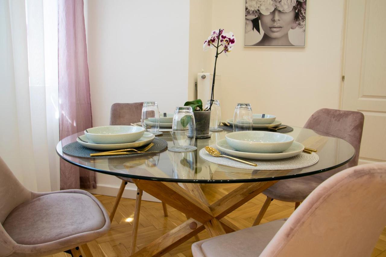 Season One Apartman Seghedin Exterior foto