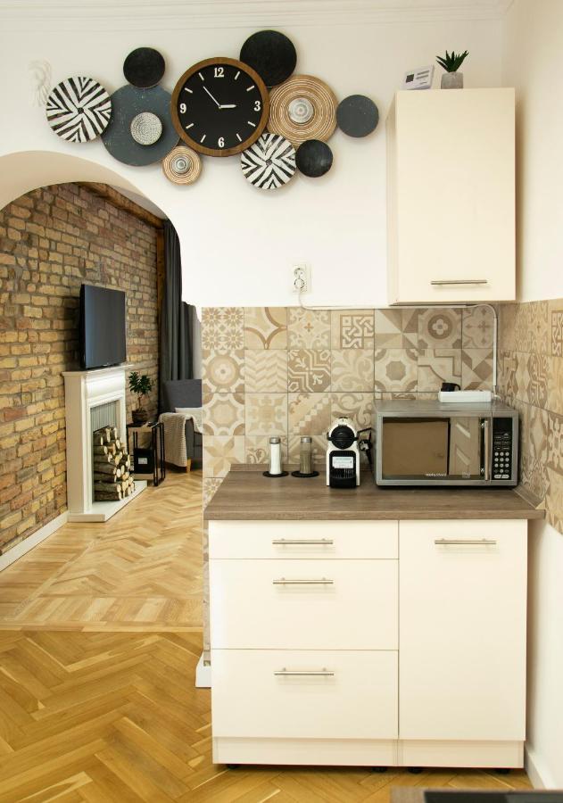 Season One Apartman Seghedin Exterior foto